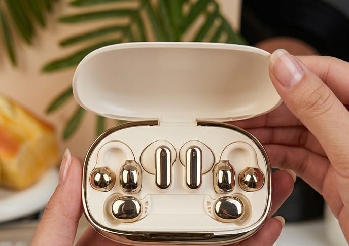 💥HOT SALE 50% VIRAL PRODUCT 6-in-1 Wireless Earbuds & Power Bank
