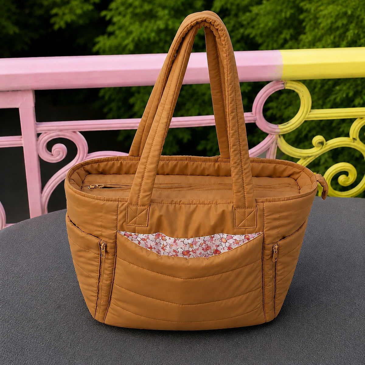 Women's Quilted Tote Bag Large Capacity Shoulder Handbag Floral Print Lining Everyday College & Office Bag